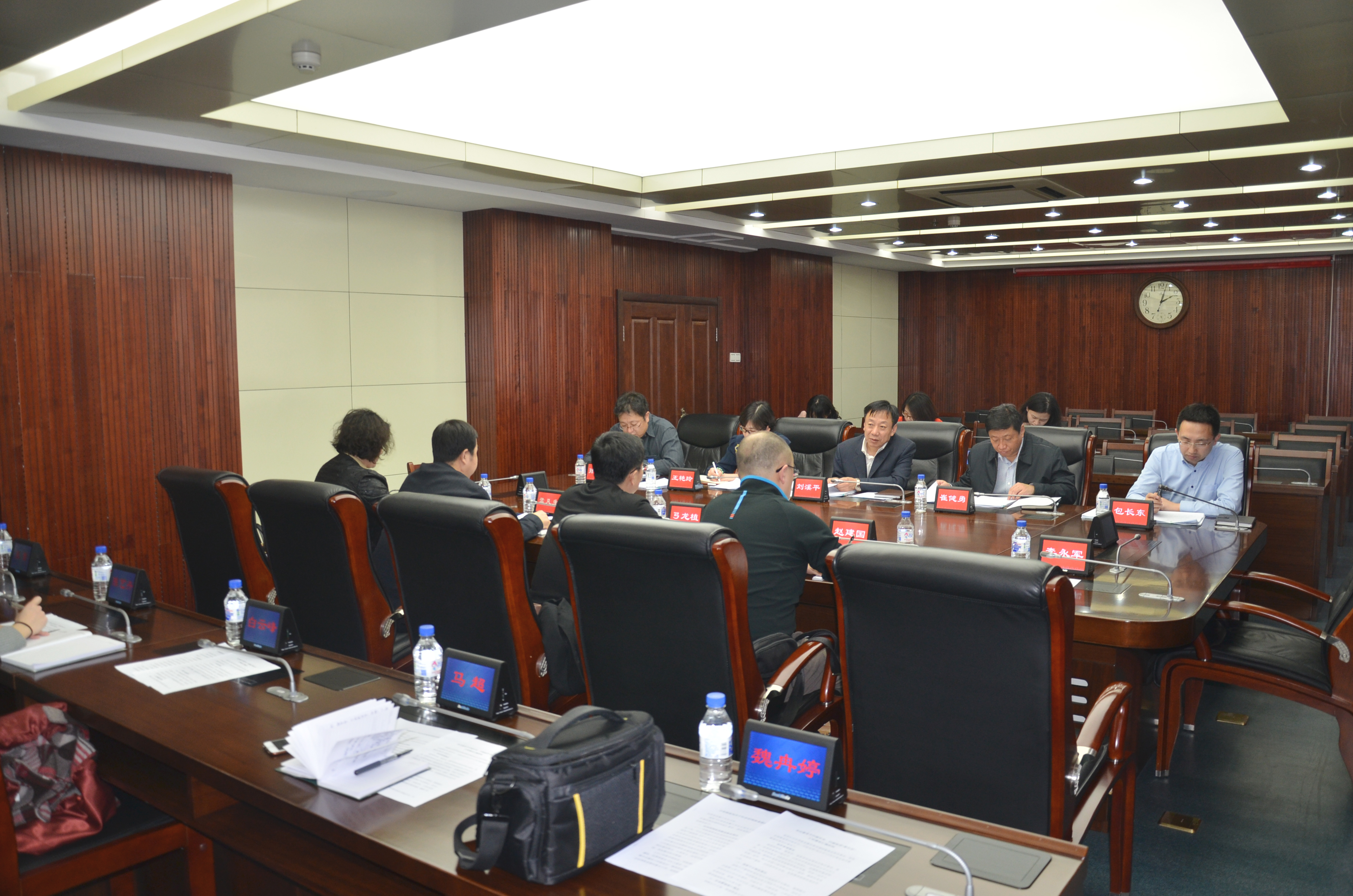 吉林省金融办赴吉林银监局调研
